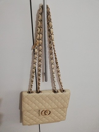 kare kol çantası