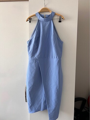mavi halter yaka elbise