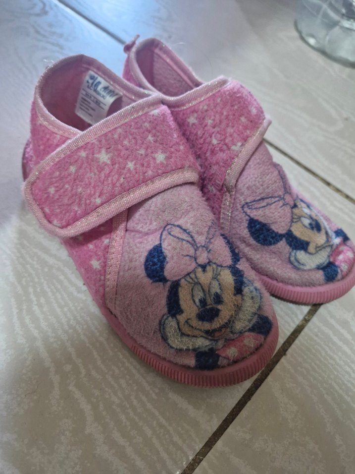 Kız Çocuk Pembe Minnie Nakışlı Sıcak Terlik - Görsel 4