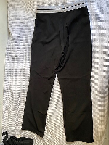38 Beden siyah Renk Şeritli kumaş pantolon