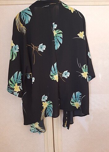 xl Beden siyah Renk Siyah üstüne desenli kimono