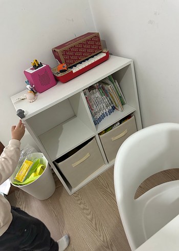 İkea eket dolap raf toplamda üç adet 4 kare bej kutu dahil - Görsel 3