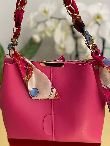 Pembe şallı el çantası