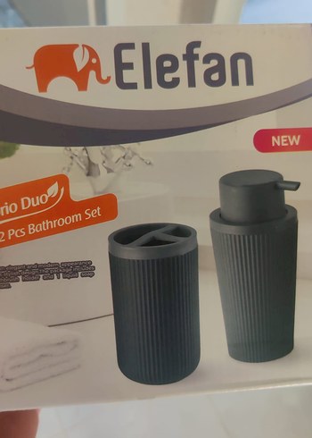 Diğer Elefan Beyaz ve Siyah Banyo Seti