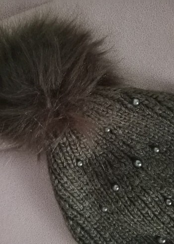 Gri Boncuk Detaylı Kadın Örgü Bere - Görsel 2