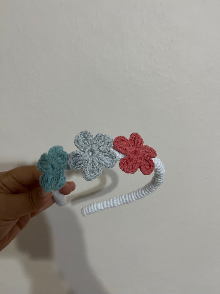 Çiçek Desenli Renkli Örgü Saç Bandı - Görsel 3