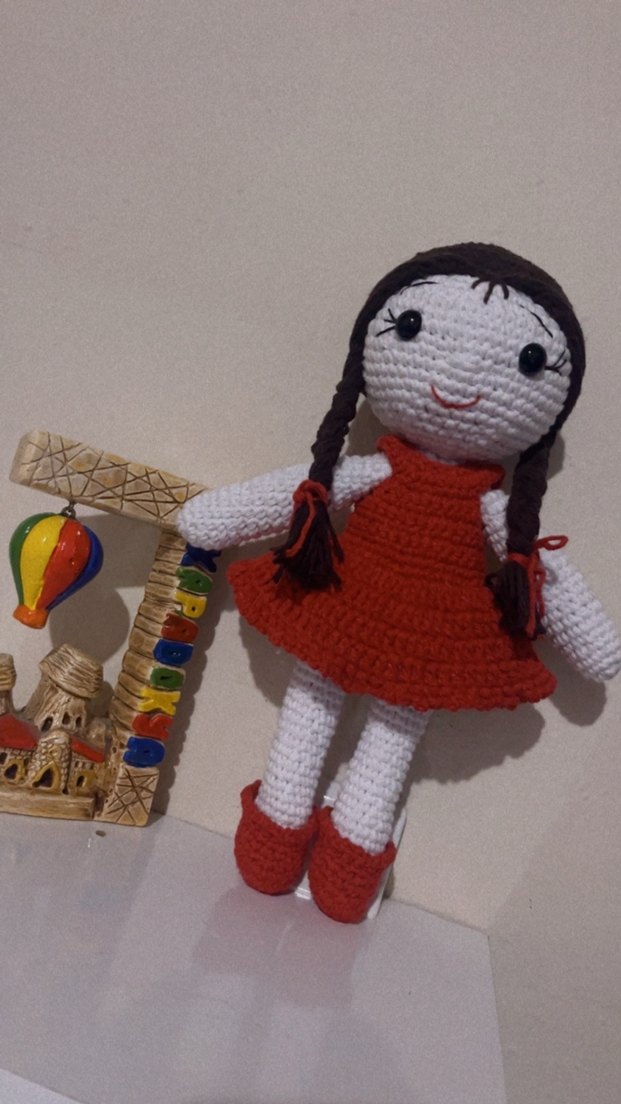 Kırmızı Elbiseli Örgü Bebek - Görsel 2