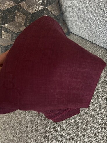 Beden bordo Renk Gucci yün ipek şal