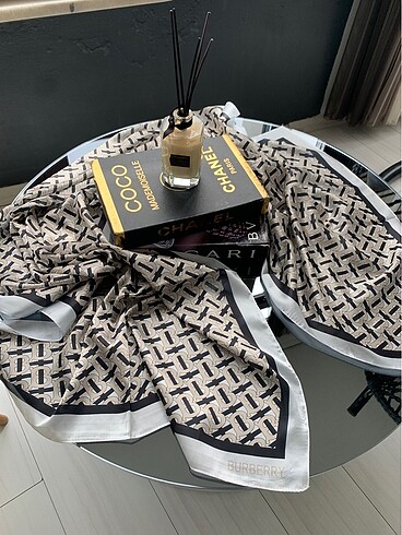 Beden Burberry vual ipek şal