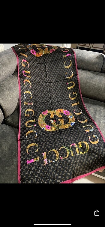 GUCCİ ÇİFT TARAFLI 100% ipek şal