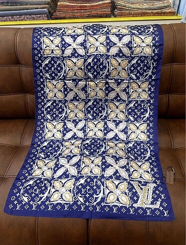 Louis Vuitton vual ipek şal