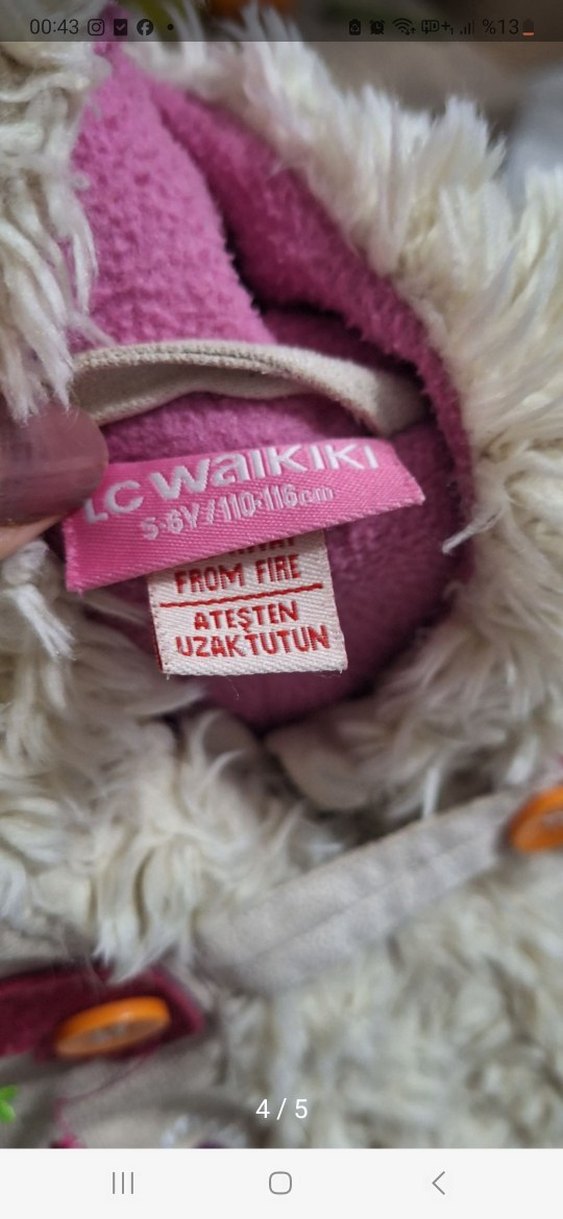 Kız Çocuk Beyaz Kapüşonlu Nakışlı Kaban - Görsel 4