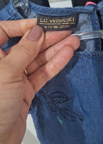 Nakışlı, fırfırlı kot elbise - Görsel 3