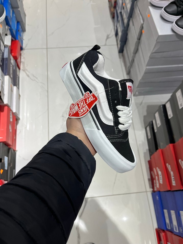 Vans Kadın Beyaz Siyah Platform Spor Ayakkabı - Görsel 2