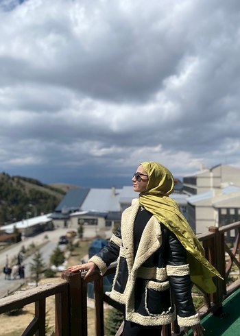 Kürklü Siyah Deri Mini Ceket - Görsel 2