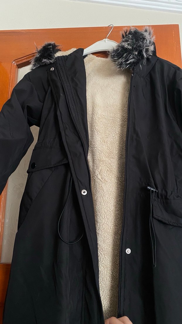 Siyah Uzun Kürklü Kadın Ceket - Görsel 3