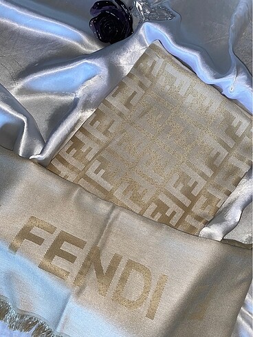 FENDİ JAKAR ŞAL