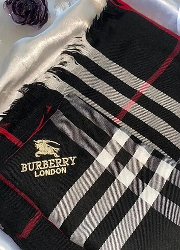 BURBERRY JAKAR ŞAL