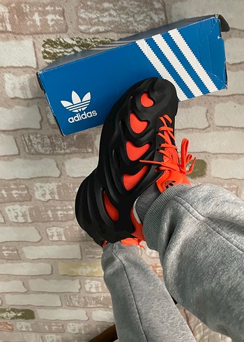 40 Beden kırmızı Renk Adidas Adifom Q Sıfır Ayakkabı
