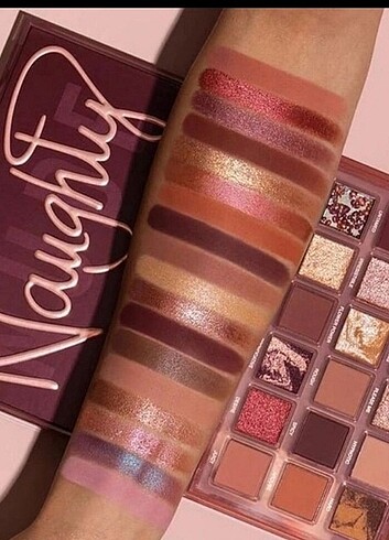 Beden Renk Huda naughty bordo far paleti