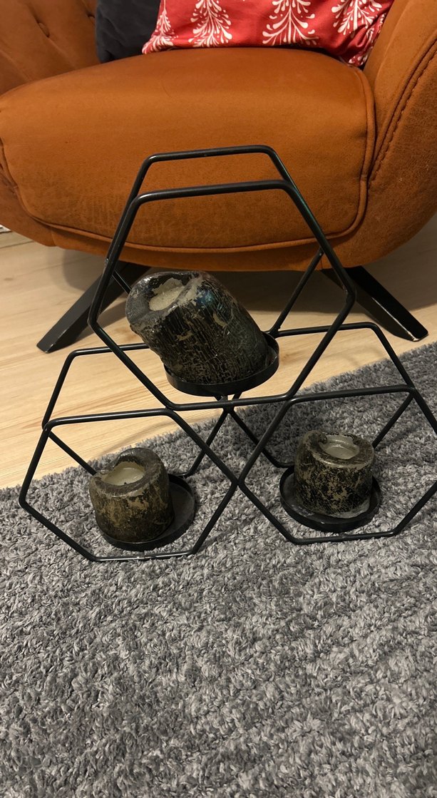 Altıgen Siyah Metal Mumluk ve Siyah Mumlar - Görsel 2