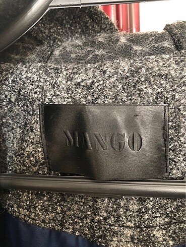 44 Beden siyah Renk Mango mont