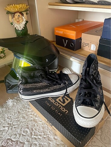 36,5 Beden Converse ayakkabı