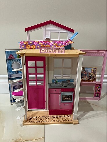  Barbie evi katlanabilir