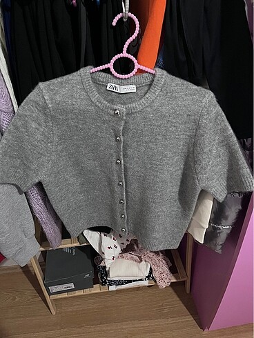 Zara crop hirka