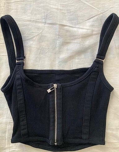 Dilvin Dilvin crop