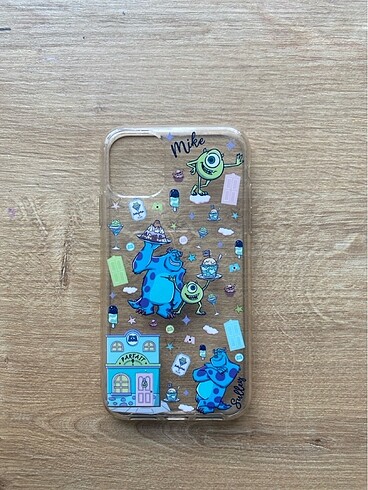 Iphone 11 Monsters Kılıf Bershka
