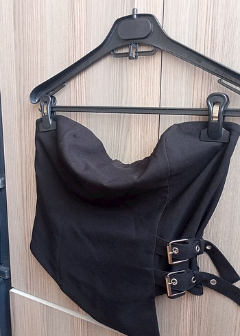 Siyah Kemer Detaylı Straplez Mini Bluz - Görsel 3