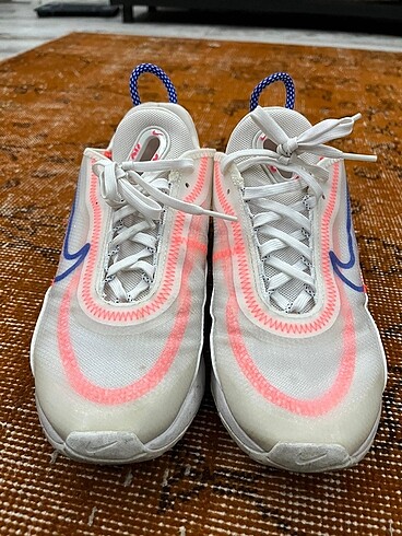 38,5 Beden çeşitli Renk Nike 2090 spor ayakkabı az giyildi