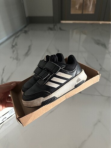 23 Beden Adidas bebek ayakkabısı