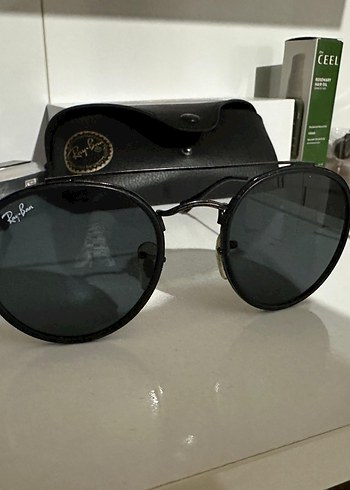 Ray Ban