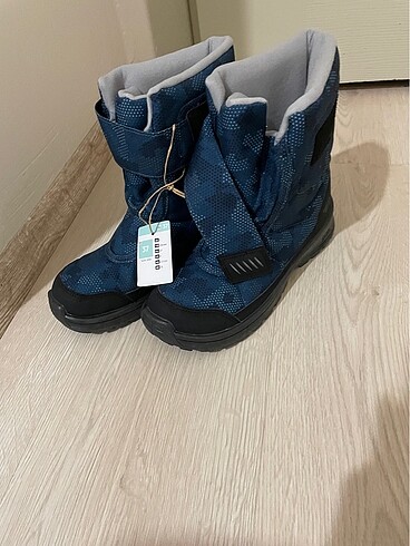 unisex quechua bot