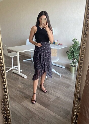 Siyah lila çiçekli kruvaze şifon etek
