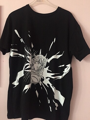 Anime baskili tshirt