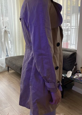 Parlak  İri Düğmeli Midi Kadın Trençkot - Görsel 3