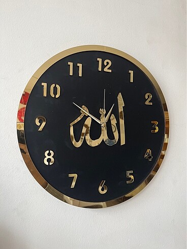 Diğer ALLAH VE ELİF YAZILI AHŞAP DUVAR SAATİ 40 CM
