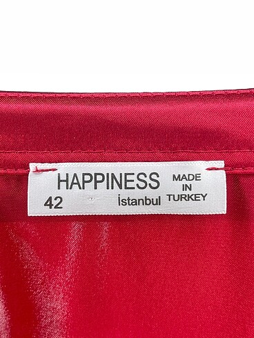 42 Beden kırmızı Renk Happiness Gömlek %70 İndirimli.