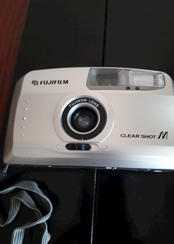 Beyaz Fujifilm Clear Shot M Filmli Kamera