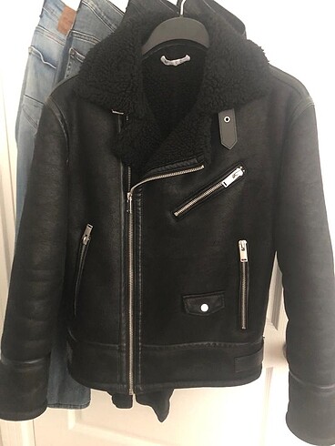 Zara mont