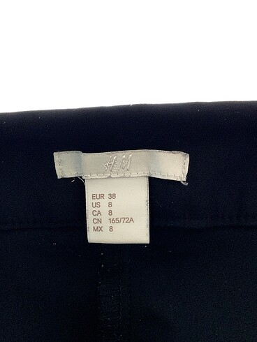 38 Beden siyah Renk H&M Kumaş Pantolon %70 İndirimli.