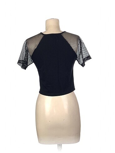 s Beden Trendyol & Milla T-shirt %70 İndirimli.