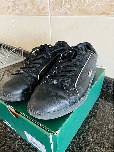 Lacoste Lacoste Kadin spor ayakkabı. #lacoste #sporayakkabı