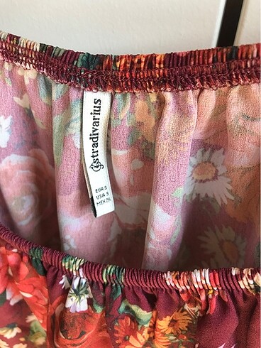 Stradivarius Çiçekli bluz