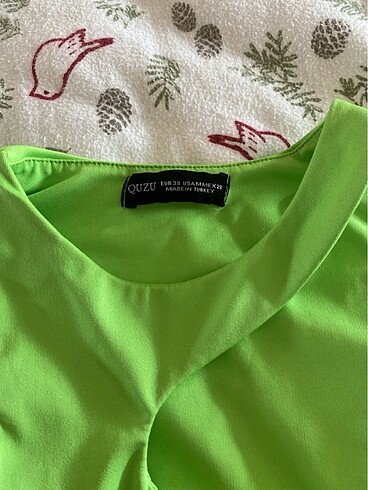 38 Beden Quzu belden bağlamalı neon crop