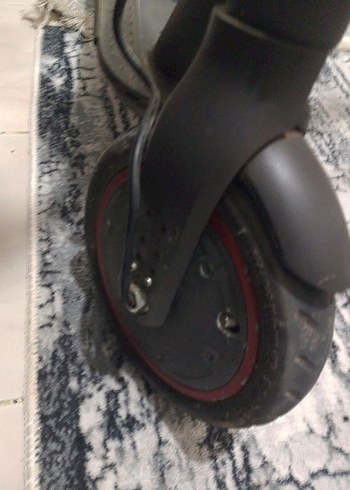 Siyah elektirikli Scooterı - Görsel 2