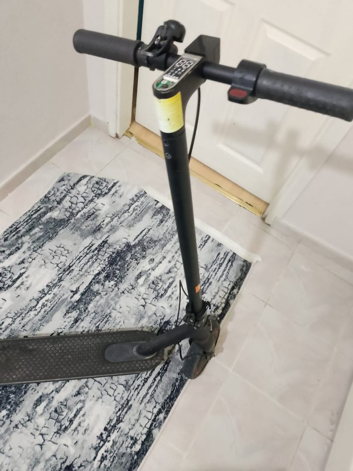 Siyah elektirikli Scooterı - Görsel 5